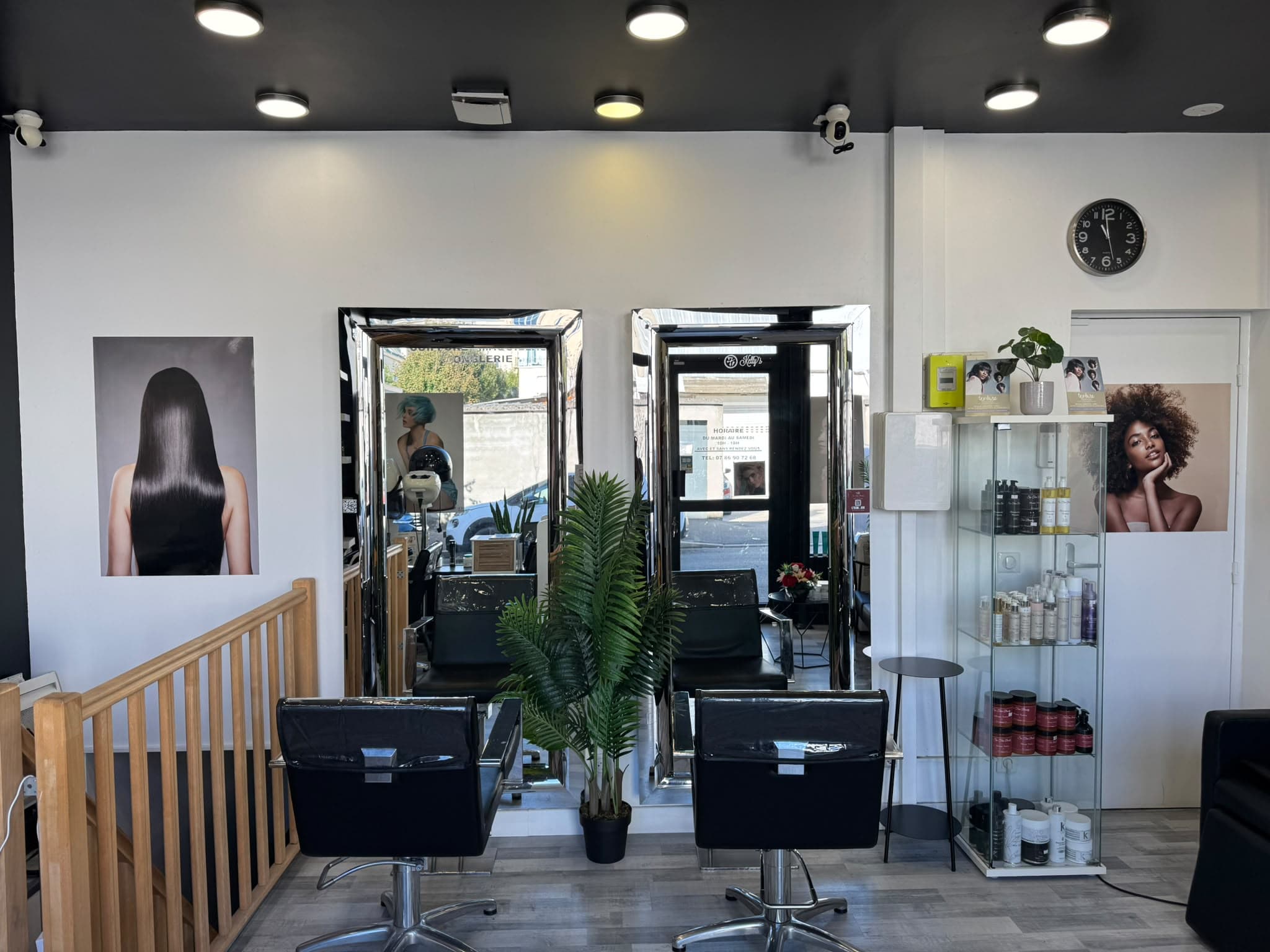 Intérieur du salon So Tina Beauty